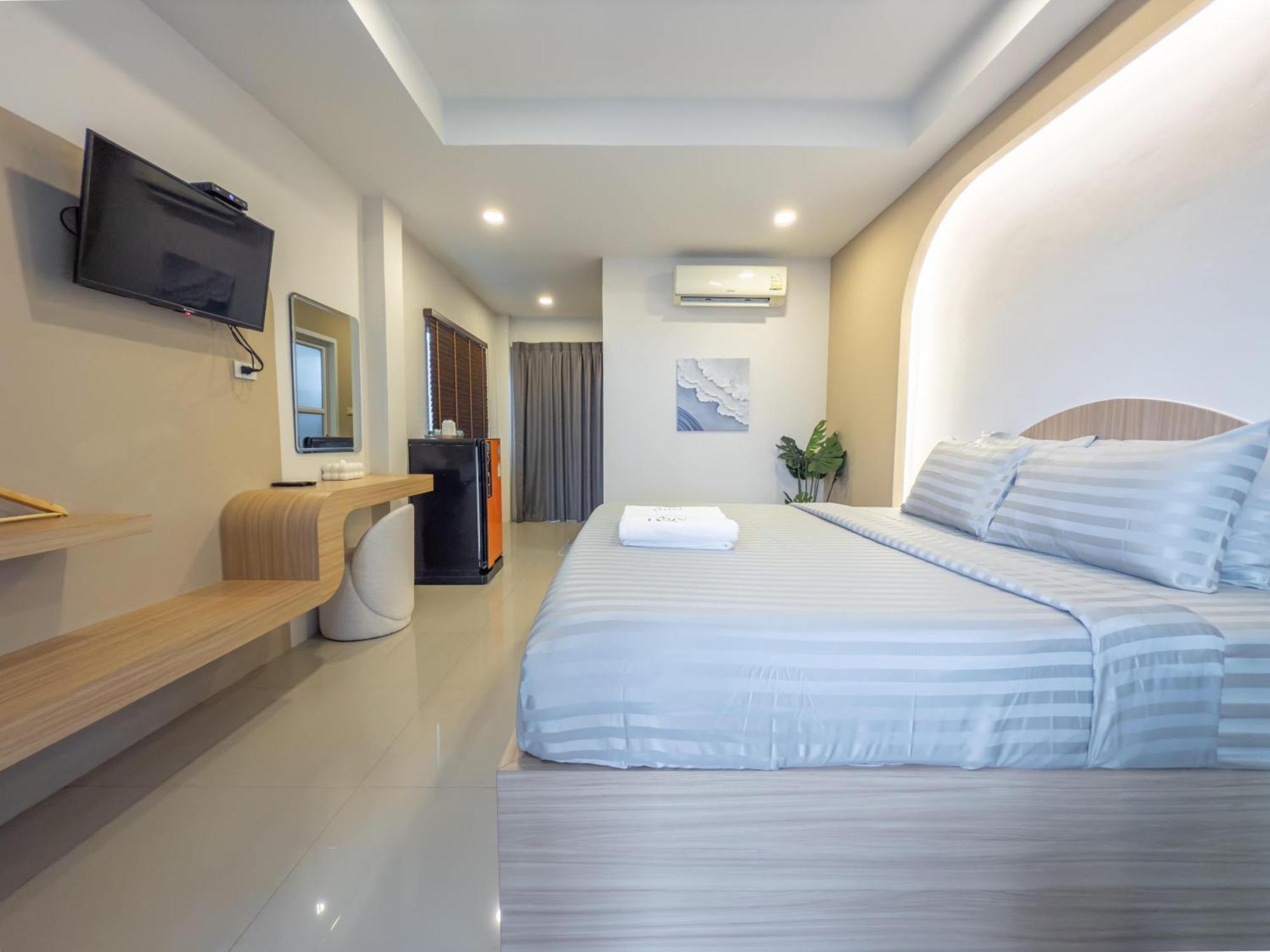 Hotel The Seathru Koh Larn Pattaya Exterior foto