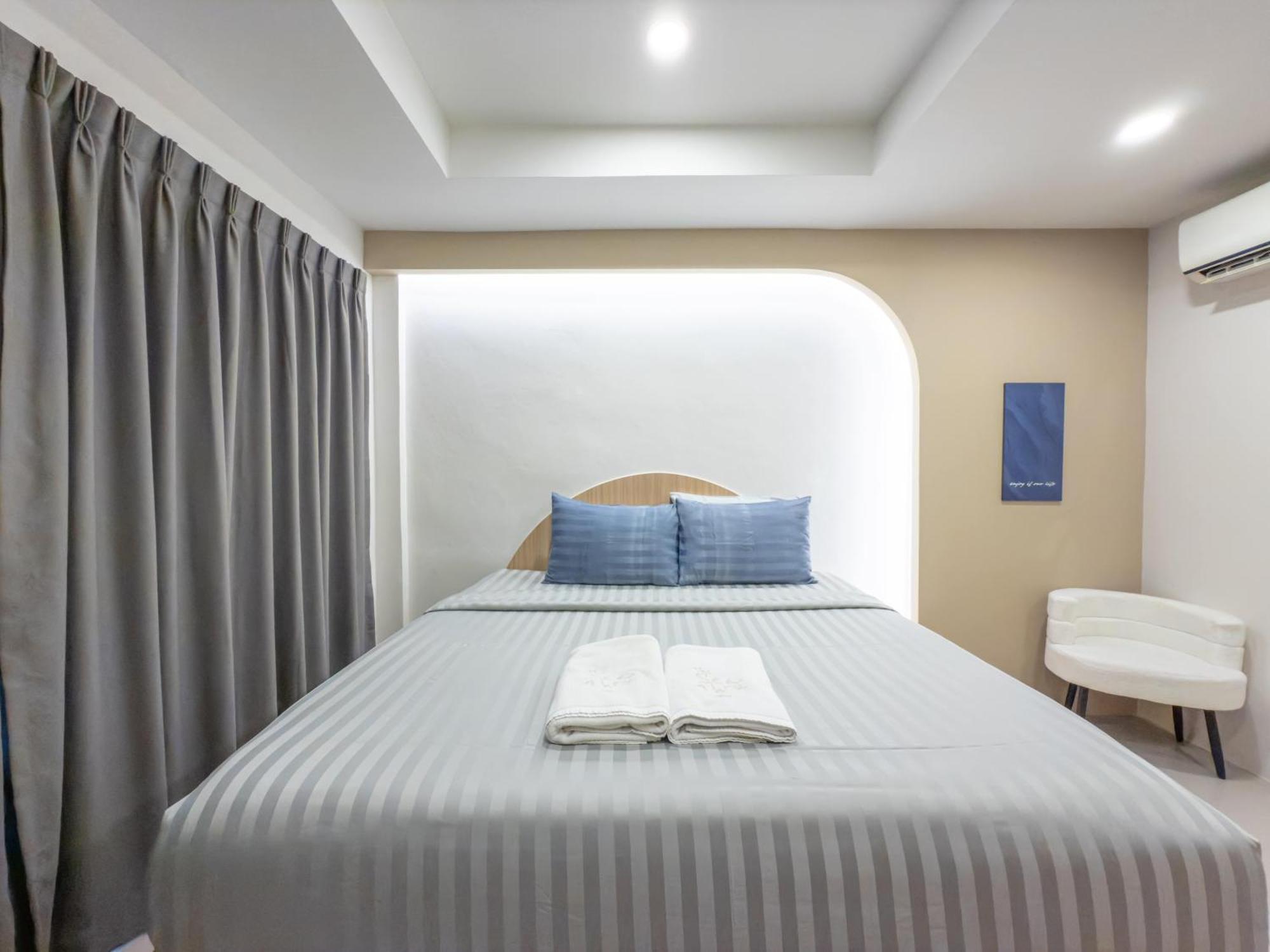 Hotel The Seathru Koh Larn Pattaya Exterior foto