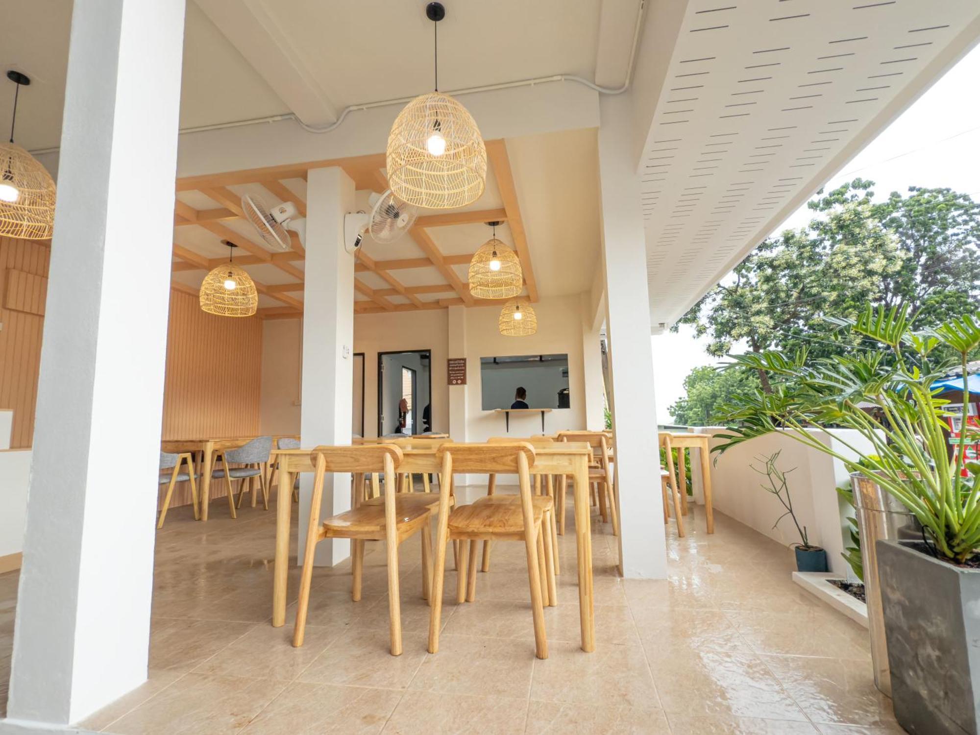 Hotel The Seathru Koh Larn Pattaya Exterior foto