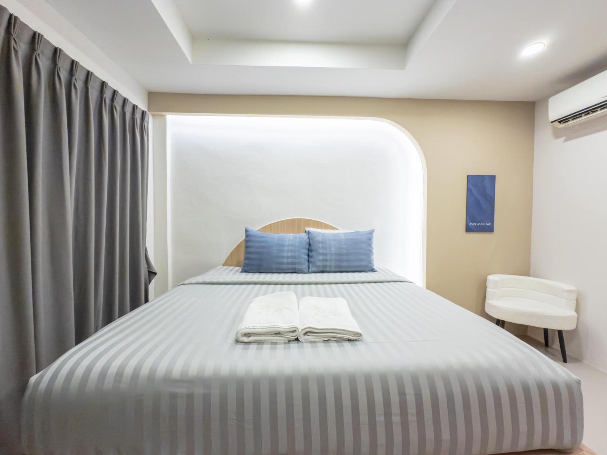 Hotel The Seathru Koh Larn Pattaya Exterior foto