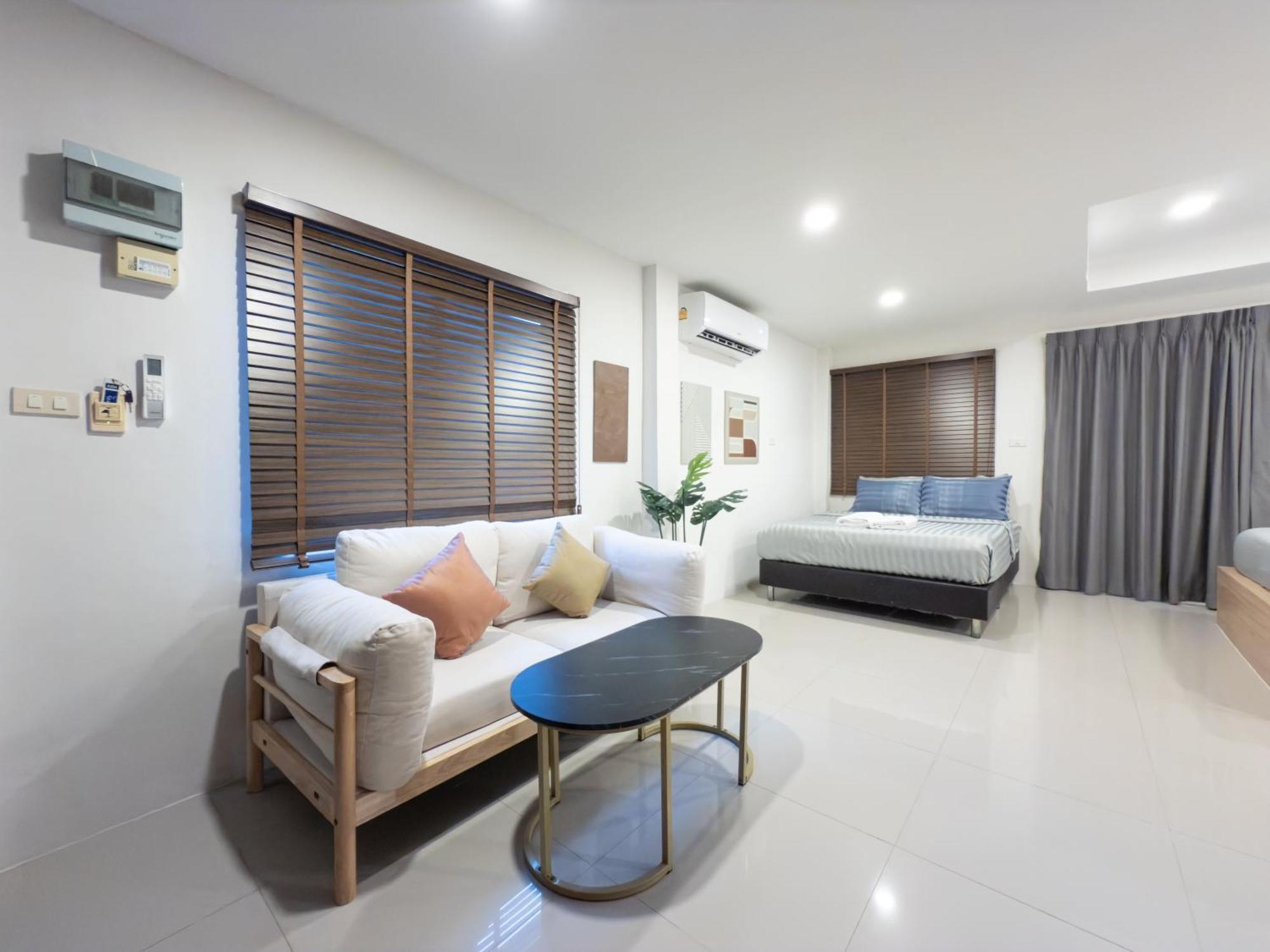 Hotel The Seathru Koh Larn Pattaya Exterior foto